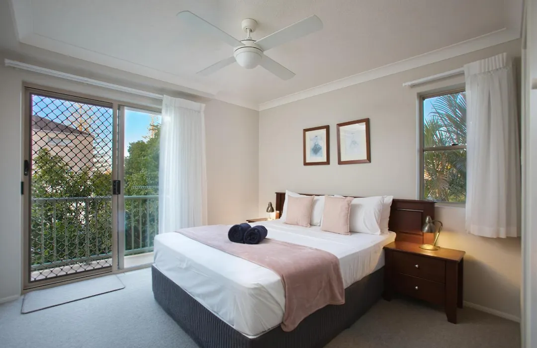 Bila Vista Kirra Beachside Apartments-1